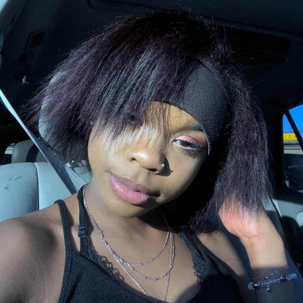 Meet your Posher, Amynah